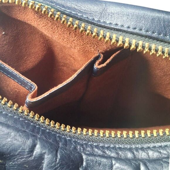 Vintage Tre Vero Navy Blue Leather Shoulder Bag – Adjustable Strap - Picture 9 of 9